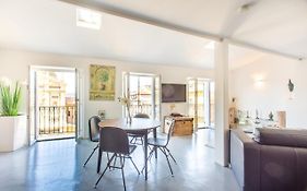 Ross 5- F2, Lumineux, Balcon, Loft, Clim, Vieux-Nice